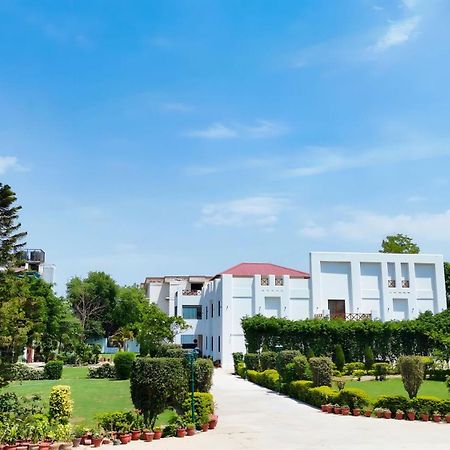 Pink Villa Boutique Hotel Meerut Luaran gambar