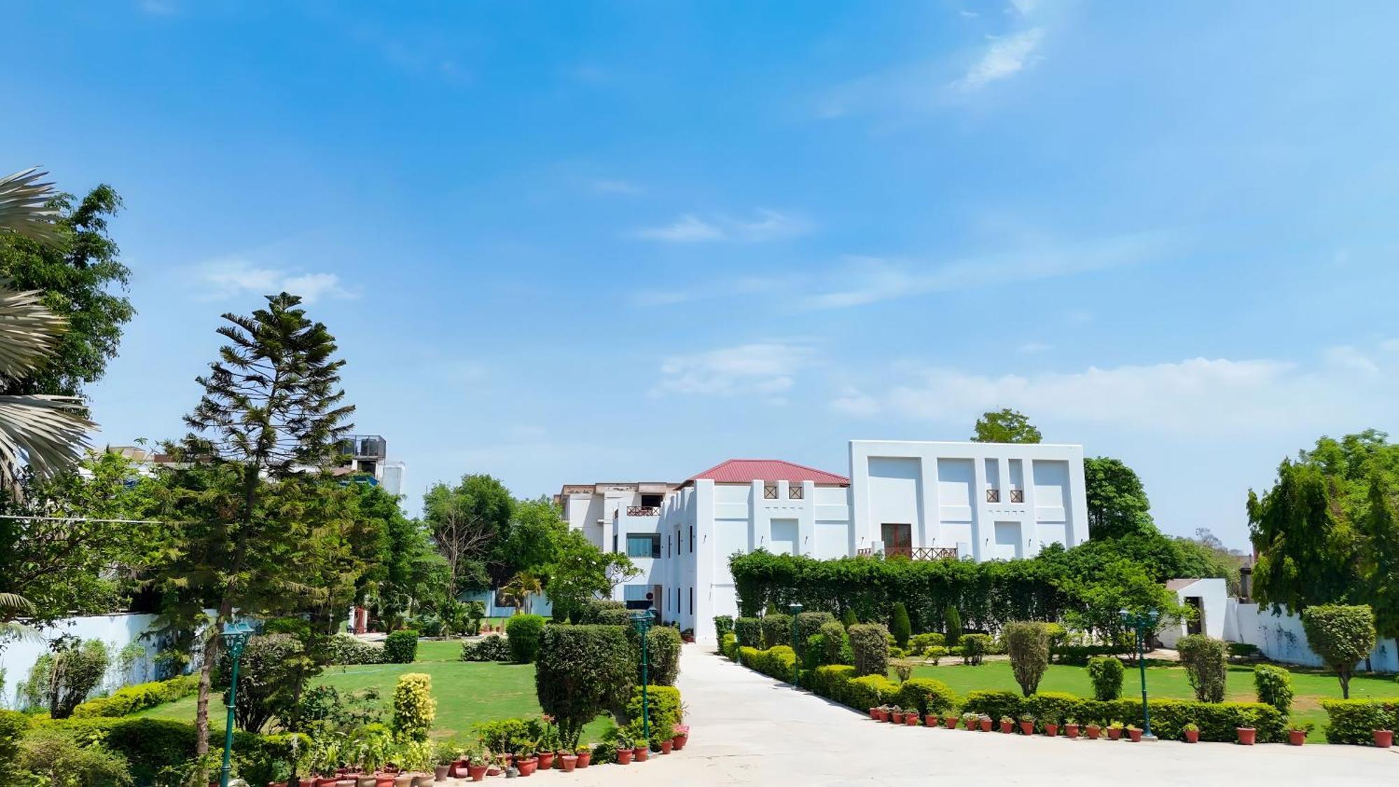 Pink Villa Boutique Hotel Meerut Luaran gambar