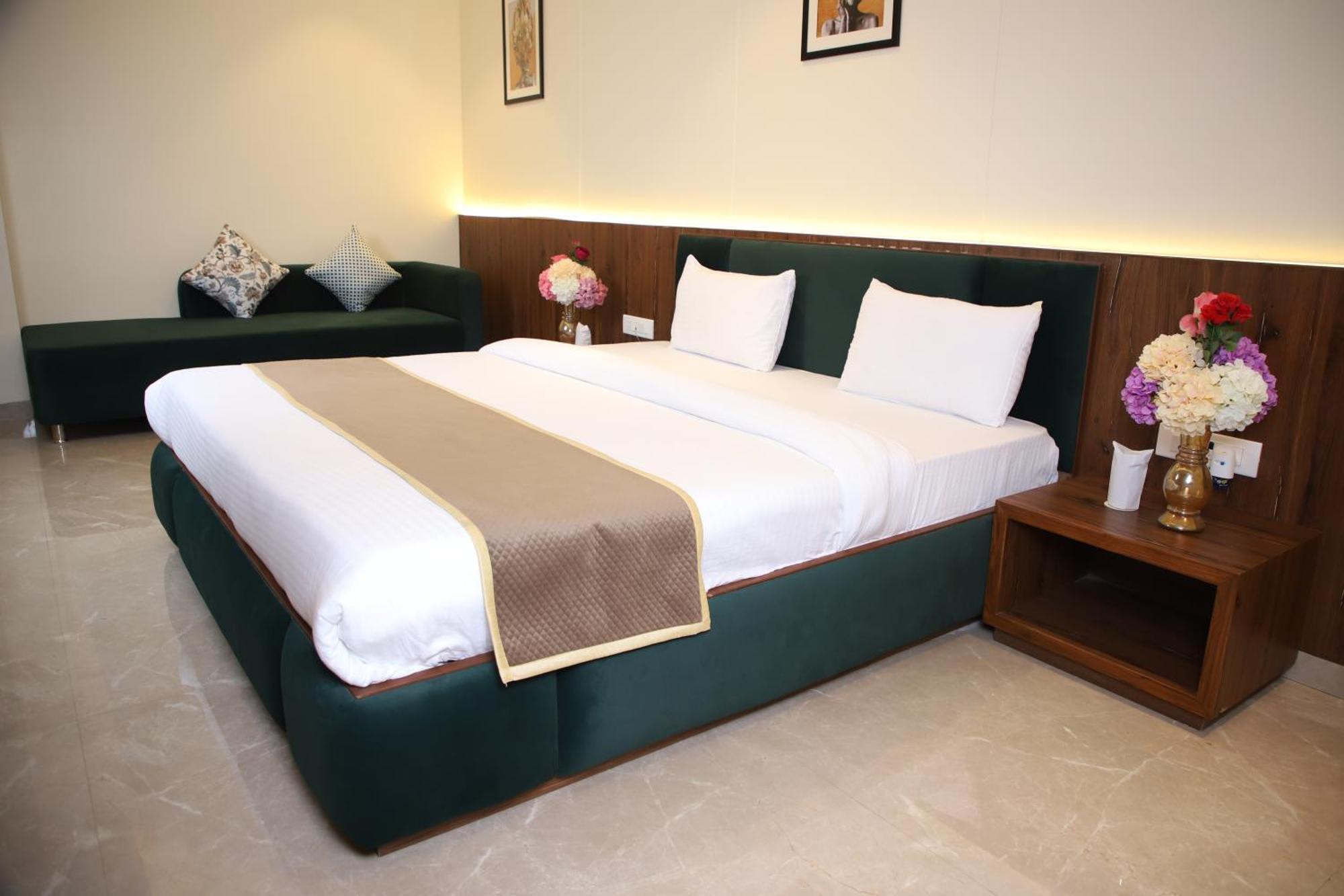 Pink Villa Boutique Hotel Meerut Luaran gambar